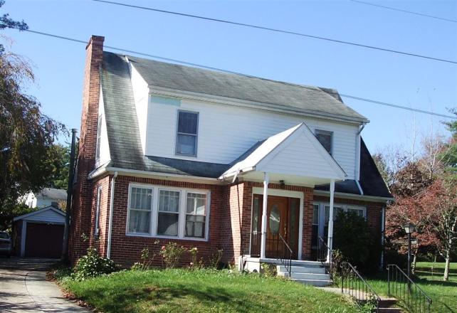 1111 Hyman Avenue