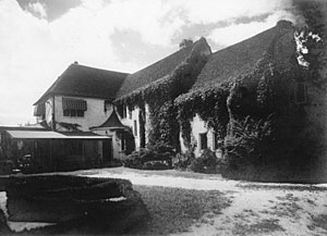 Erle Stillwell House I black and white photo