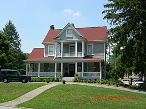 731 Fourth Avenue West